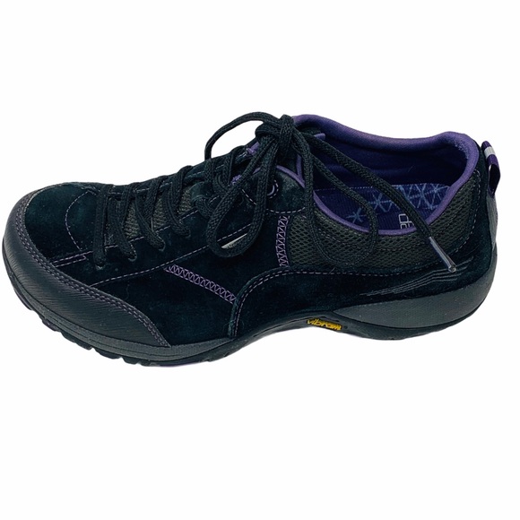 dansko hiking shoes
